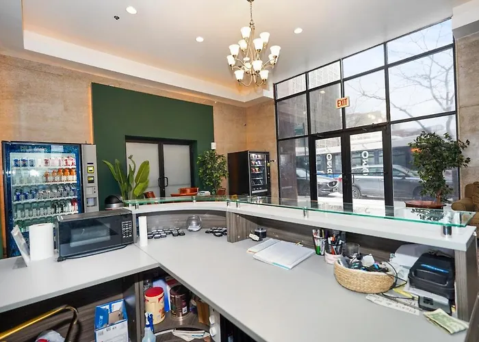 Luxury Cozy 2br With Optional Parking And Gym Access Near Mccormick Place, Lakefront And Soldier Field Apartment