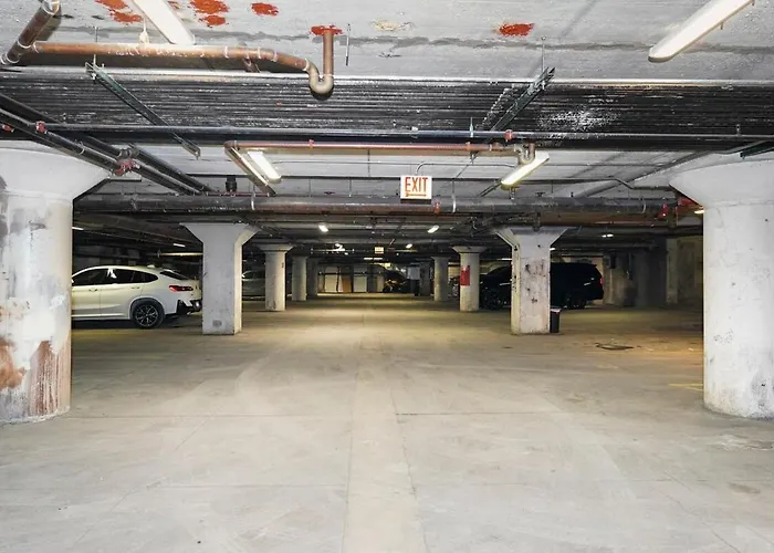 Luxury Cozy 2br With Optional Parking And Gym Access Near Mccormick Place, Lakefront And Soldier Field *
